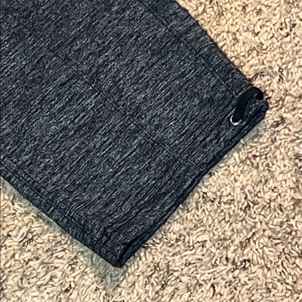 Athleta Quest Metro Slouch Capri Pants Medium Heather Gray Travel Jogger NWOT - Picture 4 of 9